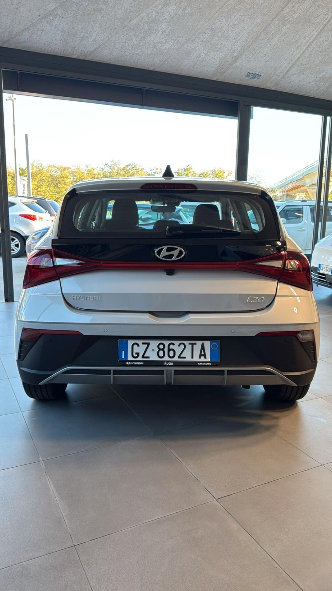 Hyundai i20 1.2 MPI MT Connectline