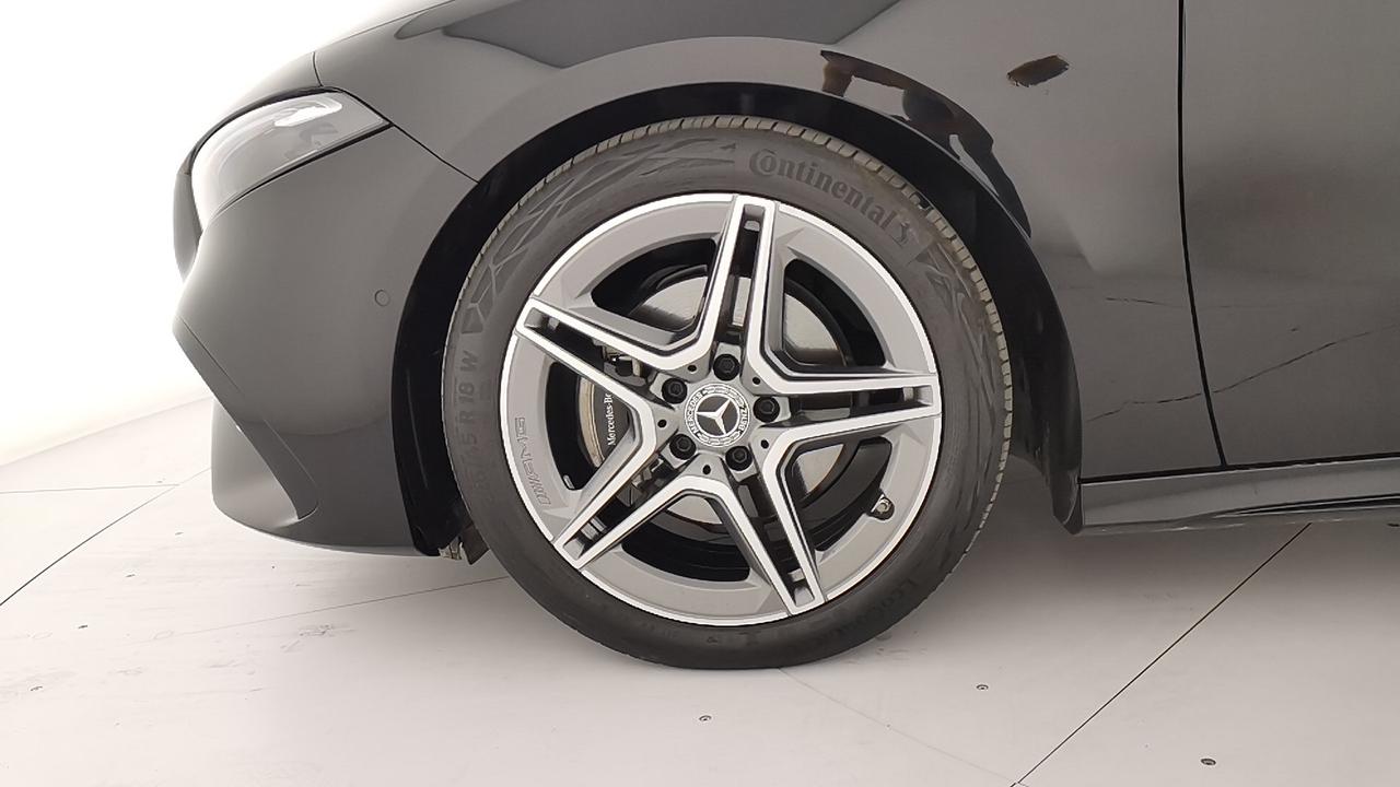 Mercedes-Benz Classe A - W177 2023 - A 200 d AMG Line Premium auto
