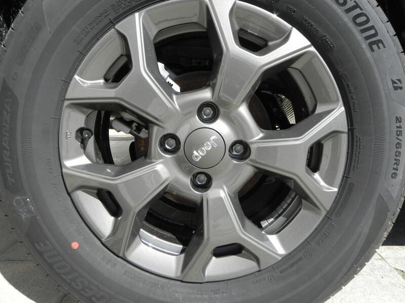Jeep Avenger 1.2 Turbo 110 CV MHEV Longitude