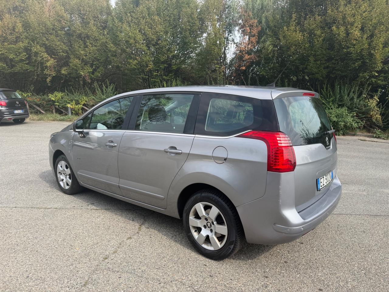 Peugeot 5008 Allure 7posti