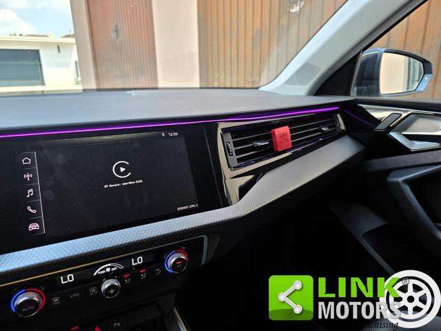 AUDI A1 25 1.0 95cv S Line Identity Black