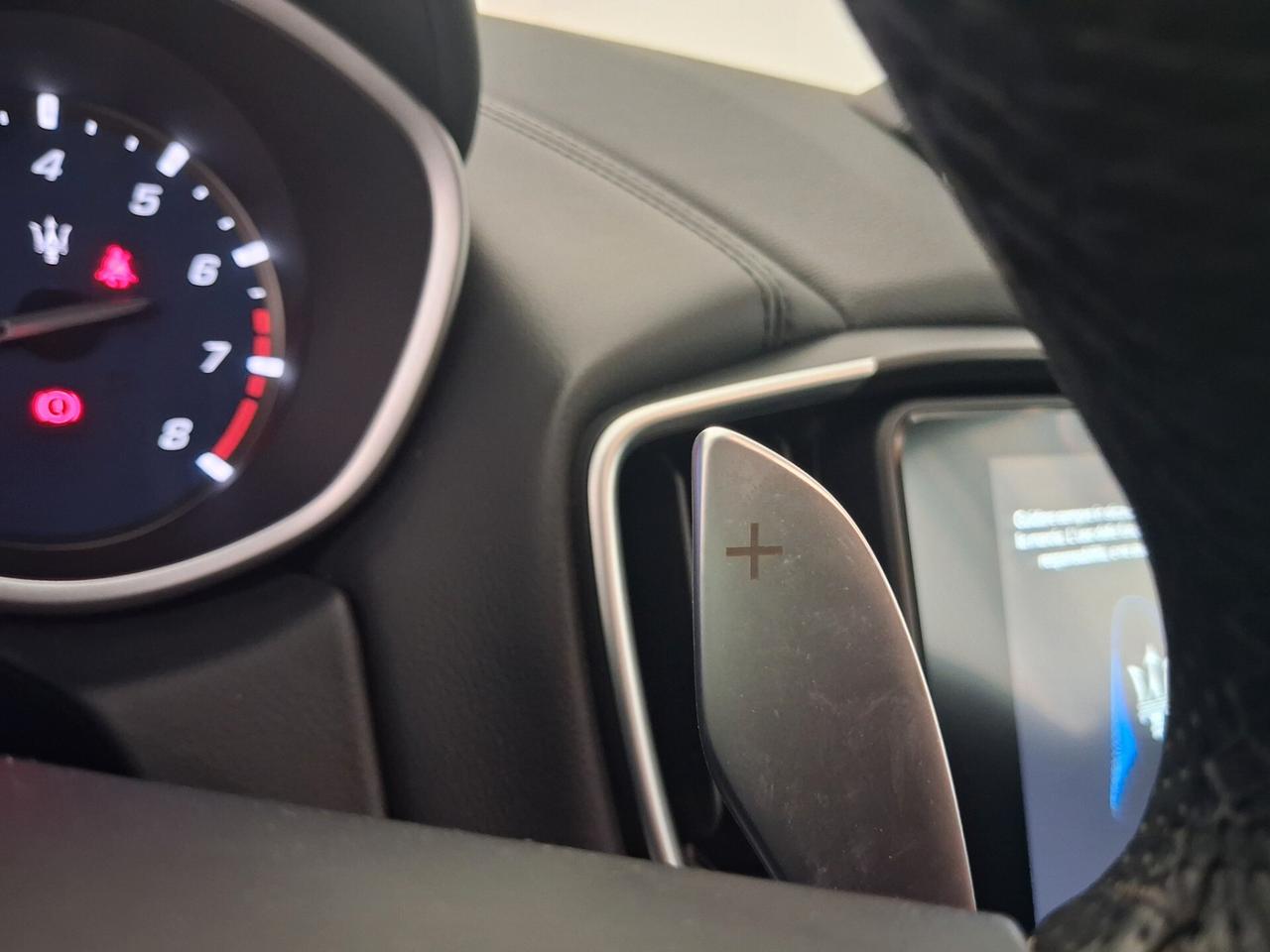Maserati Ghibli V6 430 CV Q4 Granlusso