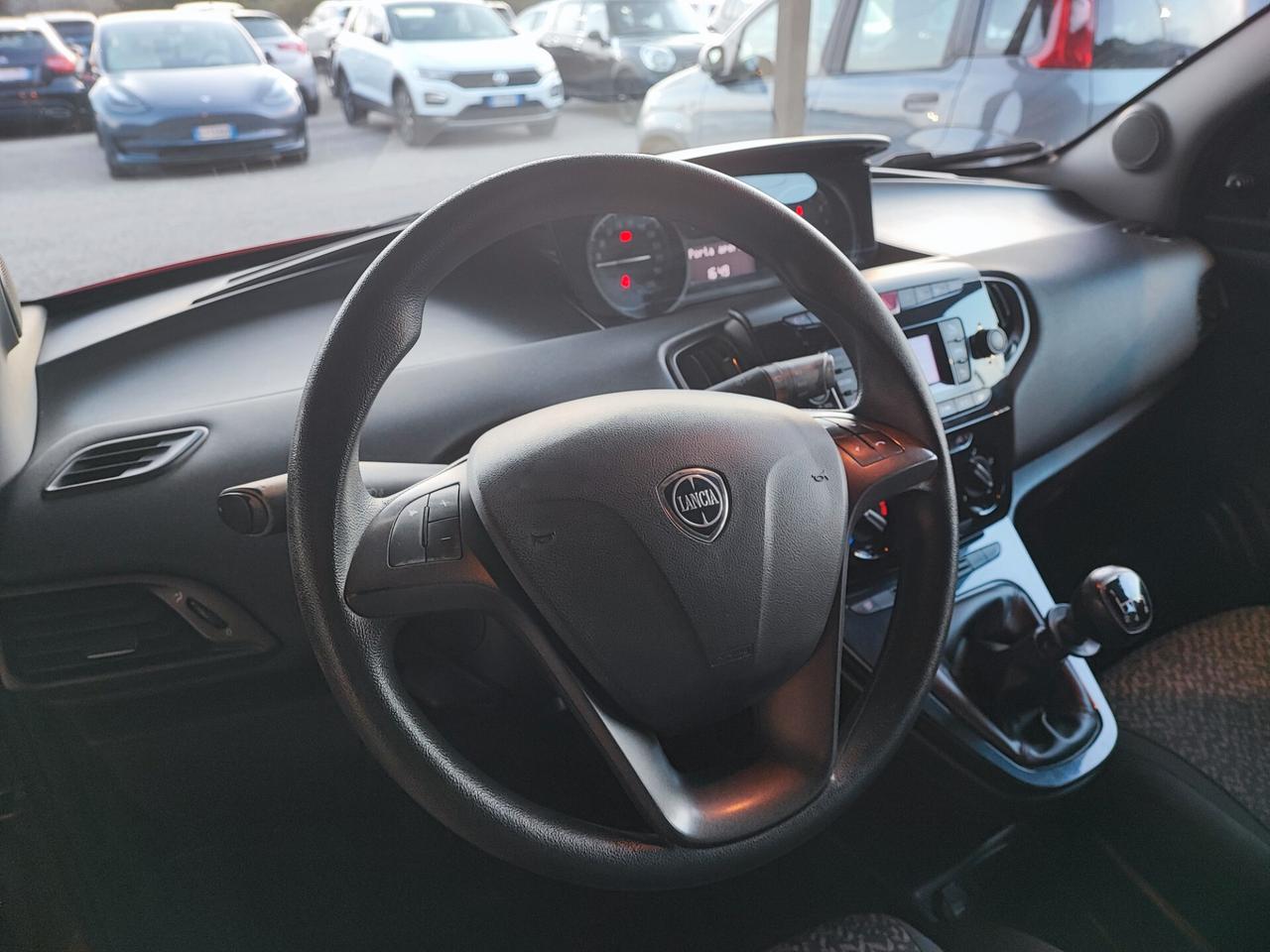 Lancia Ypsilon 1.2 5 porte S&S Platinum