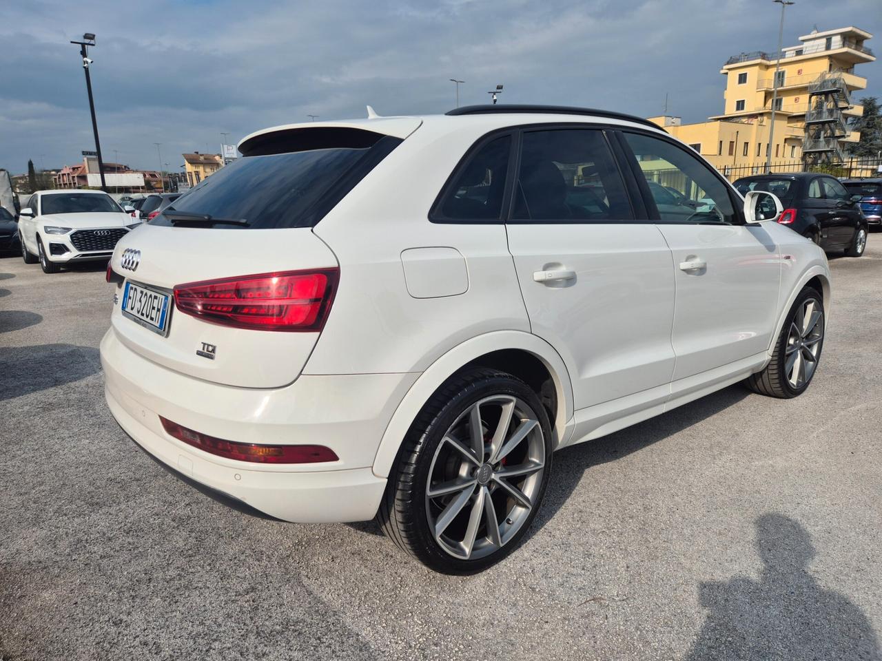 Audi Q3 2.0 TDI 150 CV quattro S tronic S-LINE