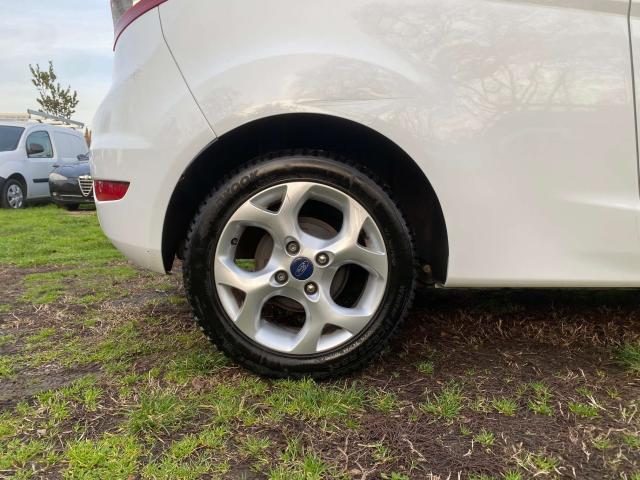 Ford Fiesta Titanium Gpl * Bollo pagato fino a Novembre 2026 *