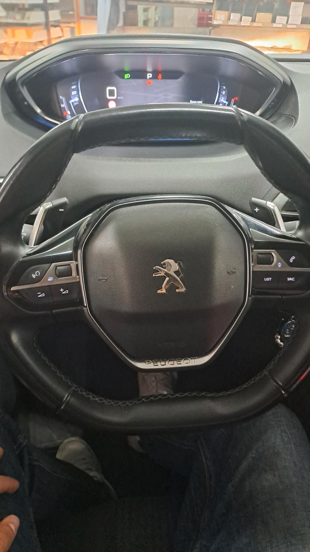Peugeot 3008 BlueHDi 130cv EAT8 Allure AUTOMATICA