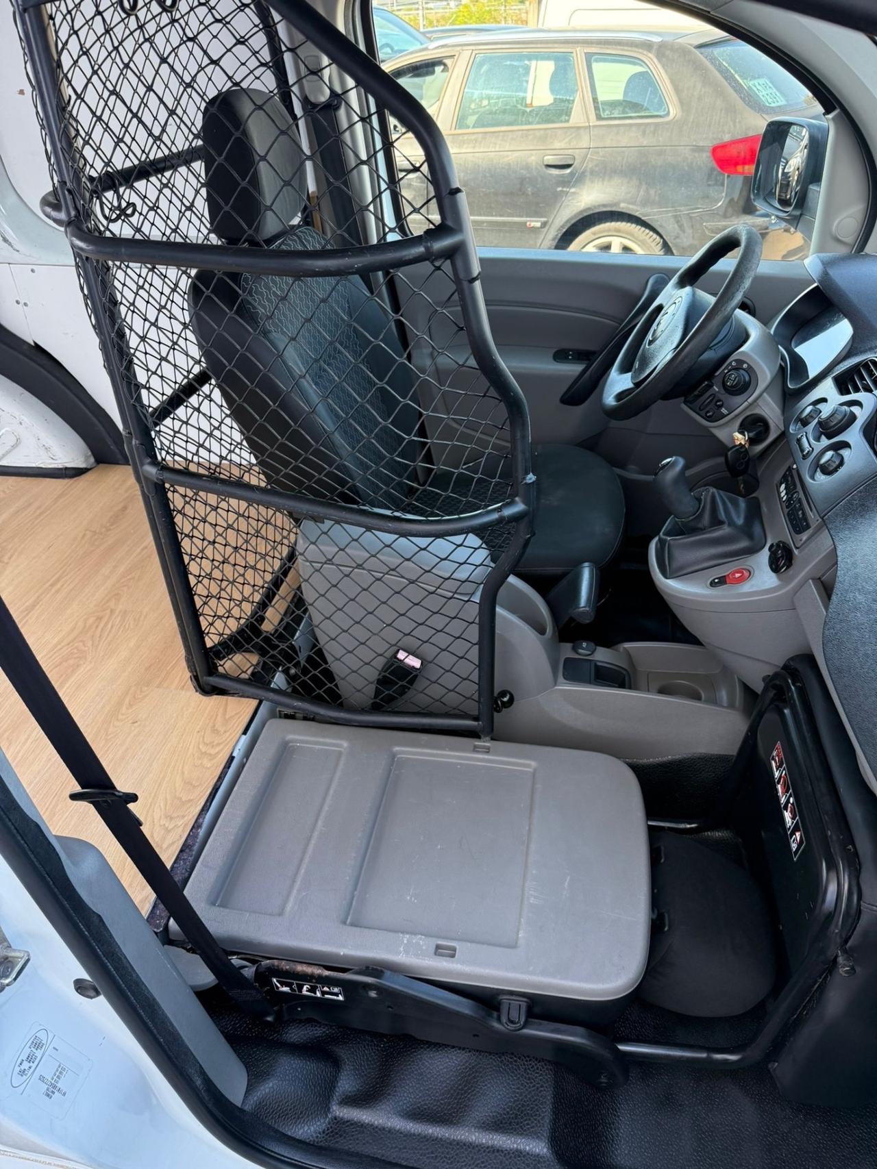Renault Kangoo - AUTOCARRO