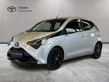 Toyota Aygo 1.0 VVT-i x-play MMT+ CERCHI IN LEGA