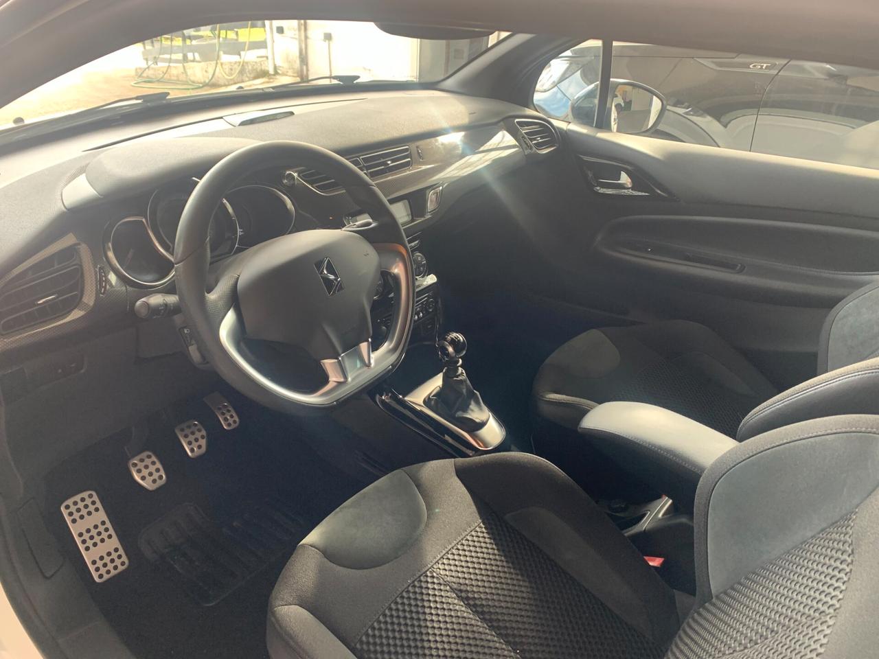 DS3 1.6 e-HDi 115 airdream Sport Chic