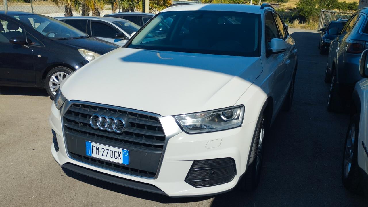 Audi Q3 2.0 TDI 120 CV S tronic