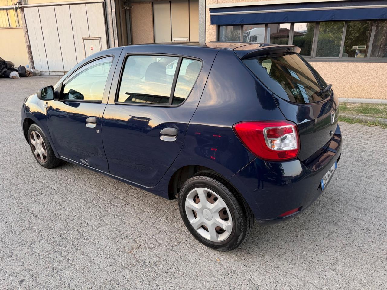 Dacia Sandero 1.5 diesel 75CV 2013