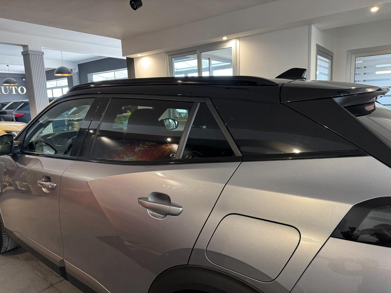 PEUGEOT 2008 1.2 HYBRID 145CV E-DCS6 GT 2025