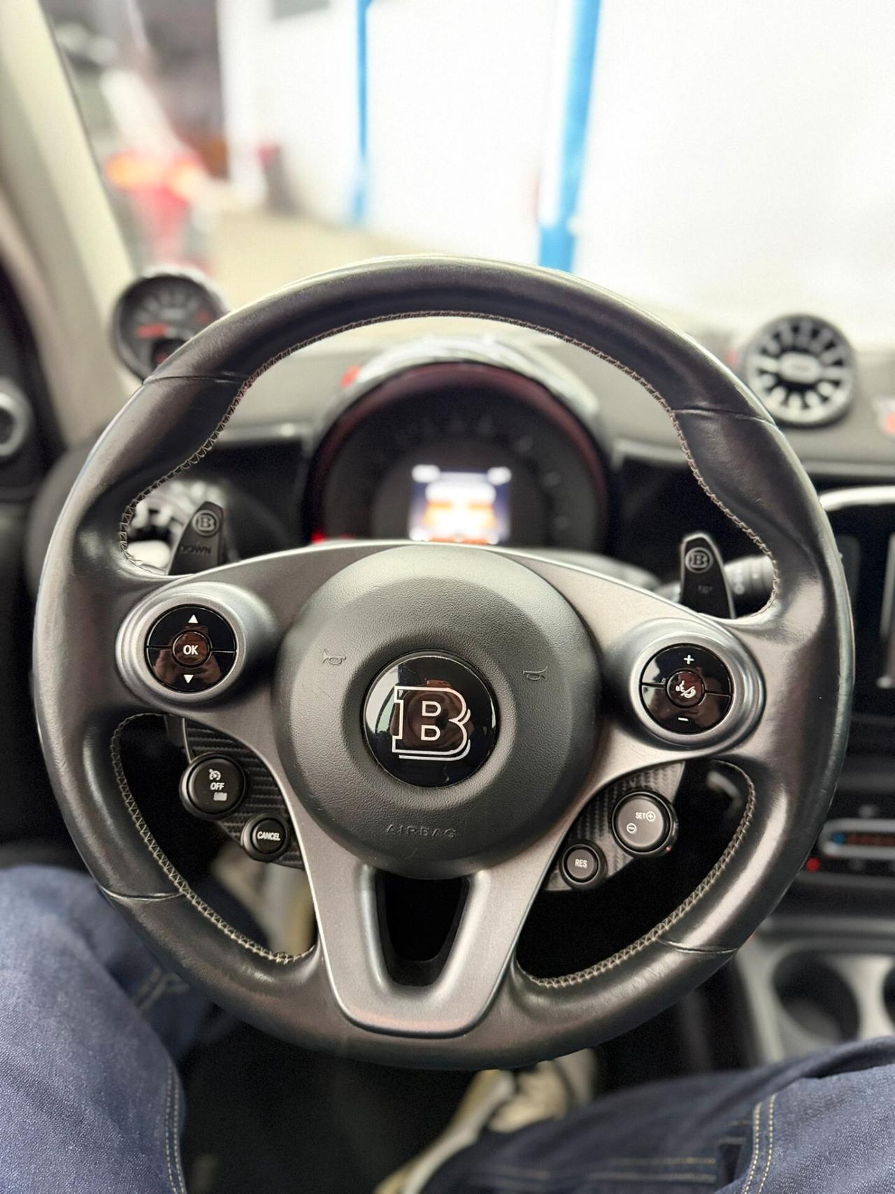 Smart ForTwo BRABUS 0.9 Turbo twinamic cabrio