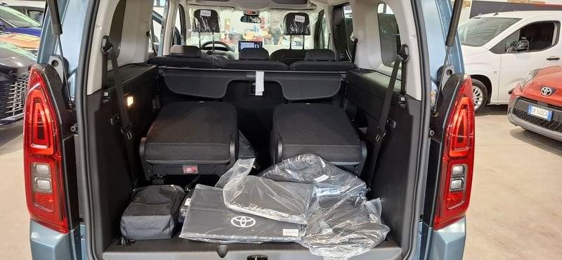 Toyota Proace City Verso Luxury 7 posti 1.5 130cv automatico L2 passo lungo