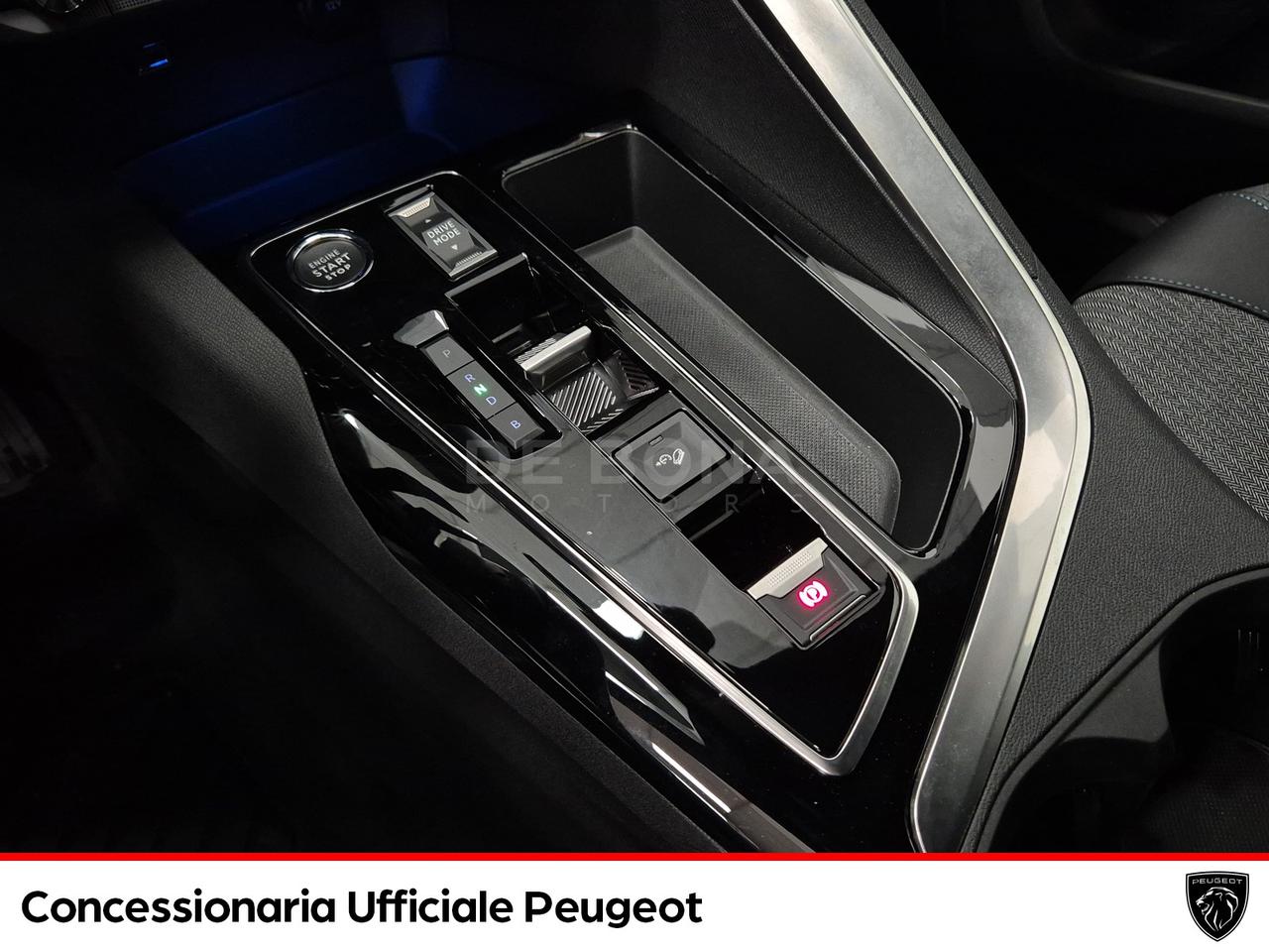 Peugeot 3008 1.6 hybrid4 phev allure pack 300cv e-eat8