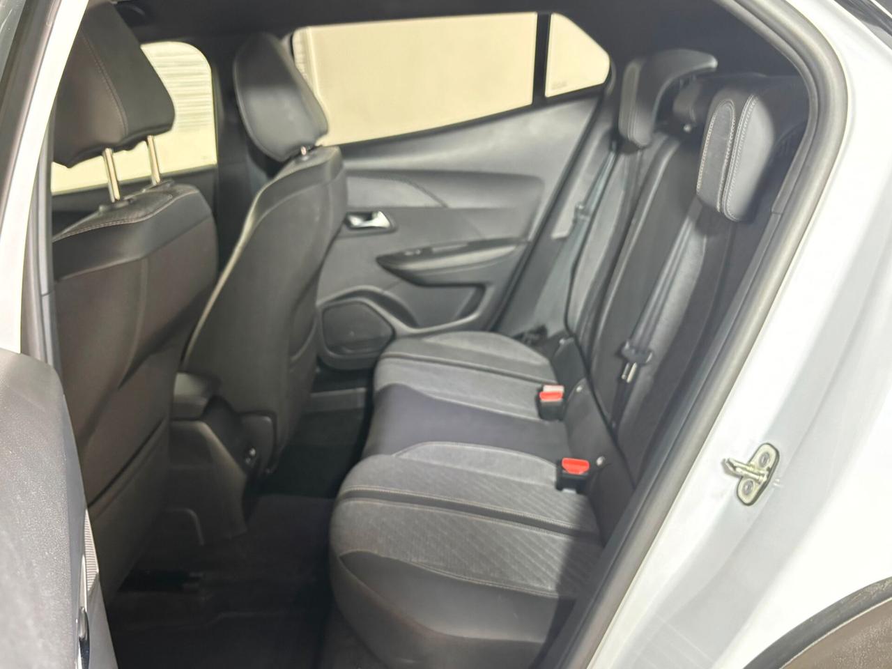 Peugeot 2008 BENZINA 100 CV MOD. 2024 ALLURE