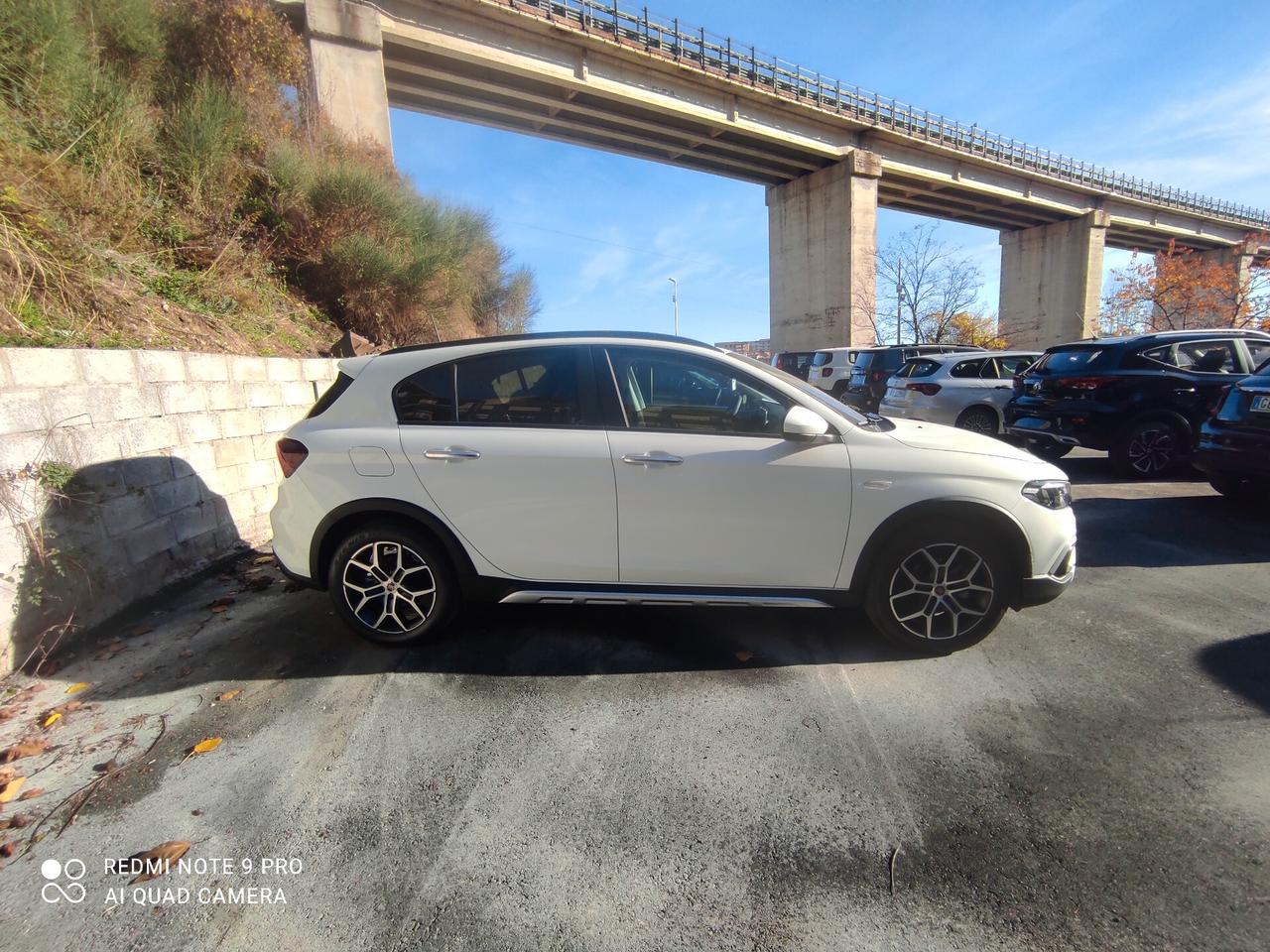 Fiat Tipo 1.6 Mjt S&S SW Cross