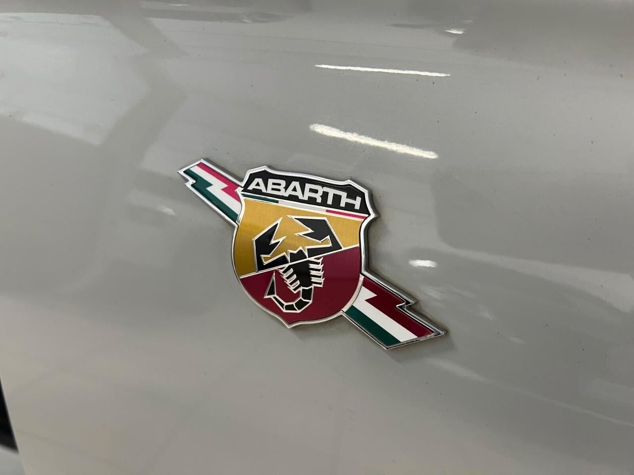 Abarth 500 CUSTOM 1.4 Turbo T-Jet MTA