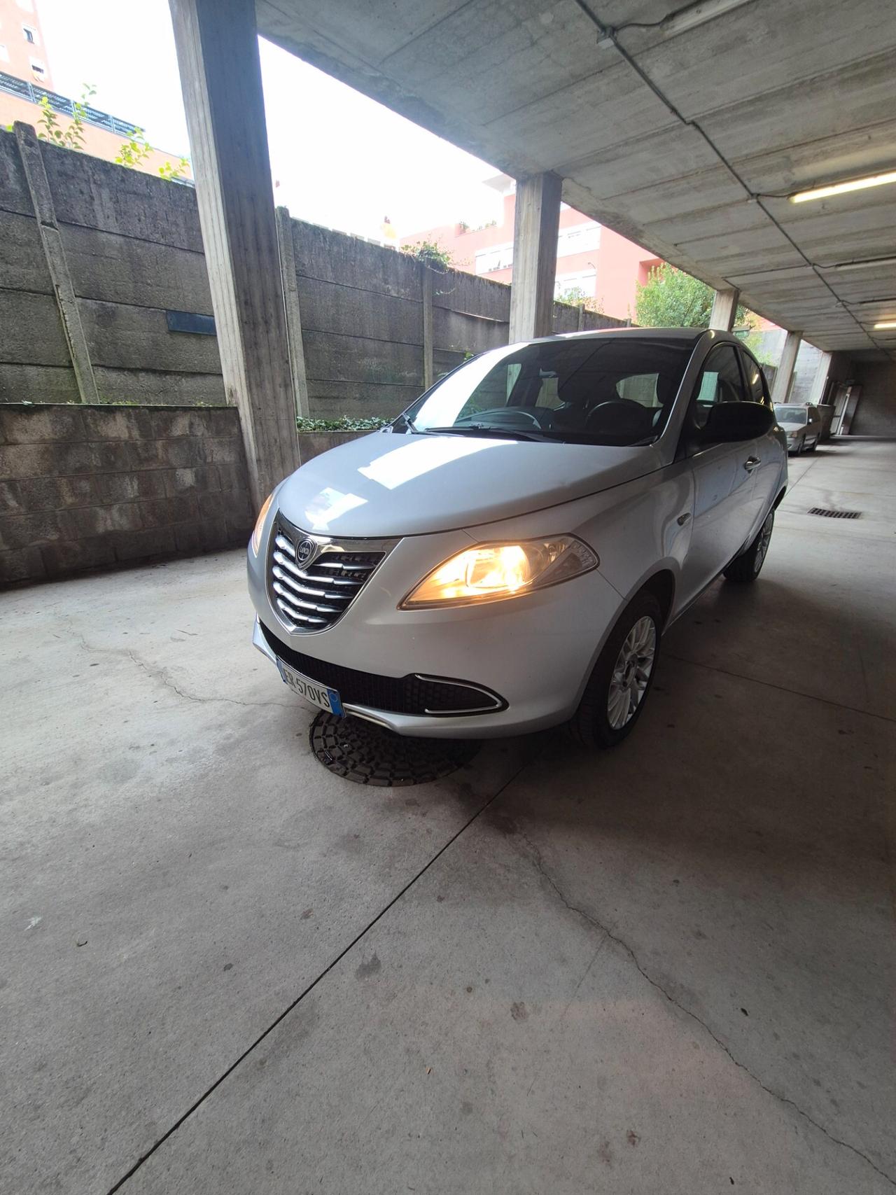 YPSILON BENZINA/METANO ECOCHIC GOLD