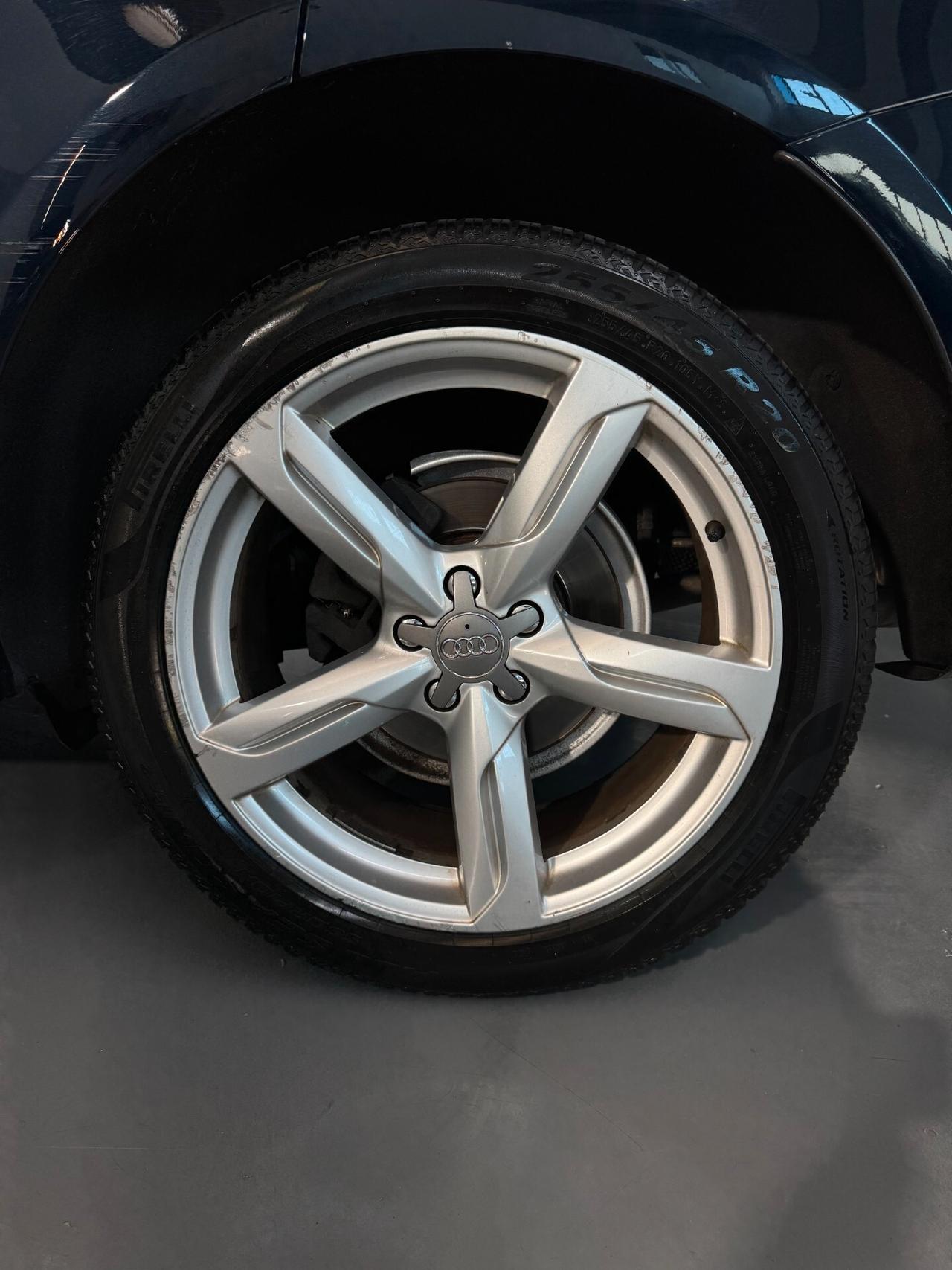 Audi Q5 Quattro tfsi S-tronic 2.0cc 211cv Bang&Olufsen+CarPlay+Tagliandi ufficiali