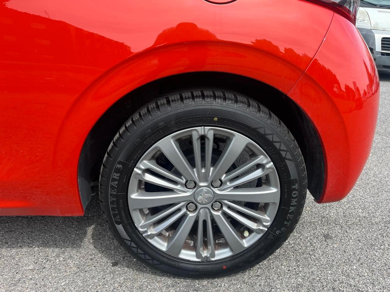 Peugeot 208 PureTech 82 3 porte Active