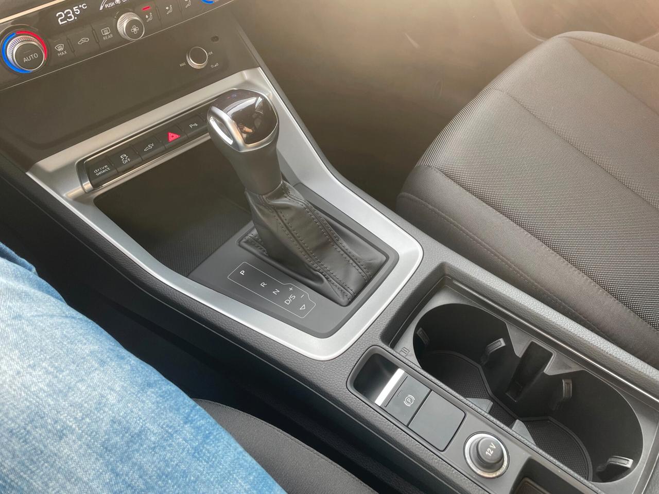 Audi Q3 45 TFSI e S tronic Business PREZZO REALE