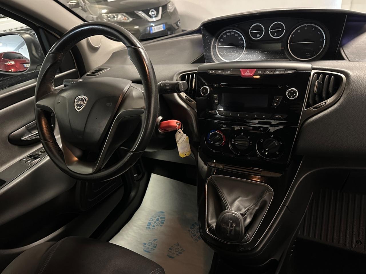 LANCIA YPSILON 0.9 NEOPATENTATI 86CV AUTOMATICA UNIPRO