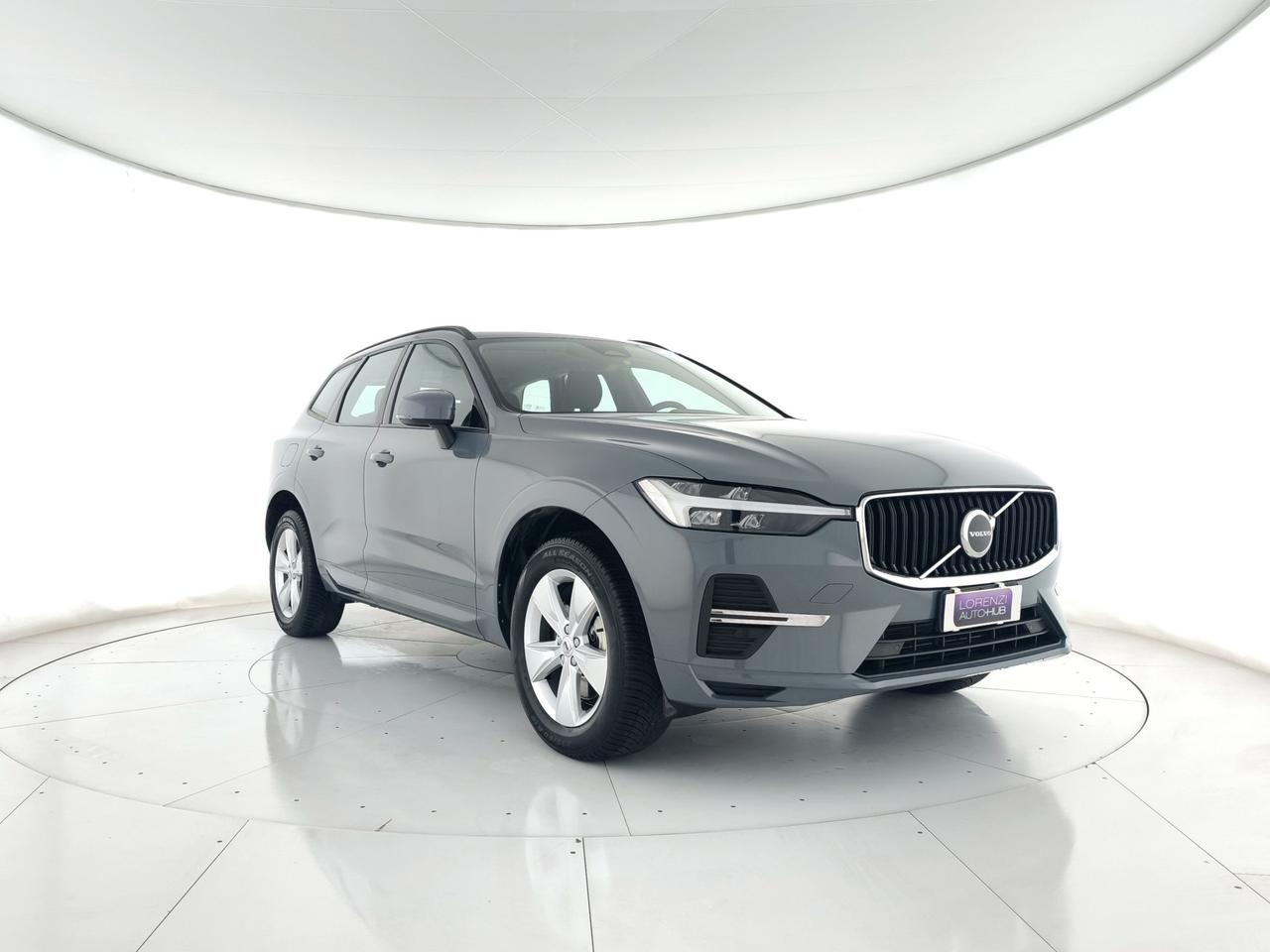 VOLVO XC60 2.0 b4 Momentum awd auto CAMERA+APP CONNECT+FULL LED