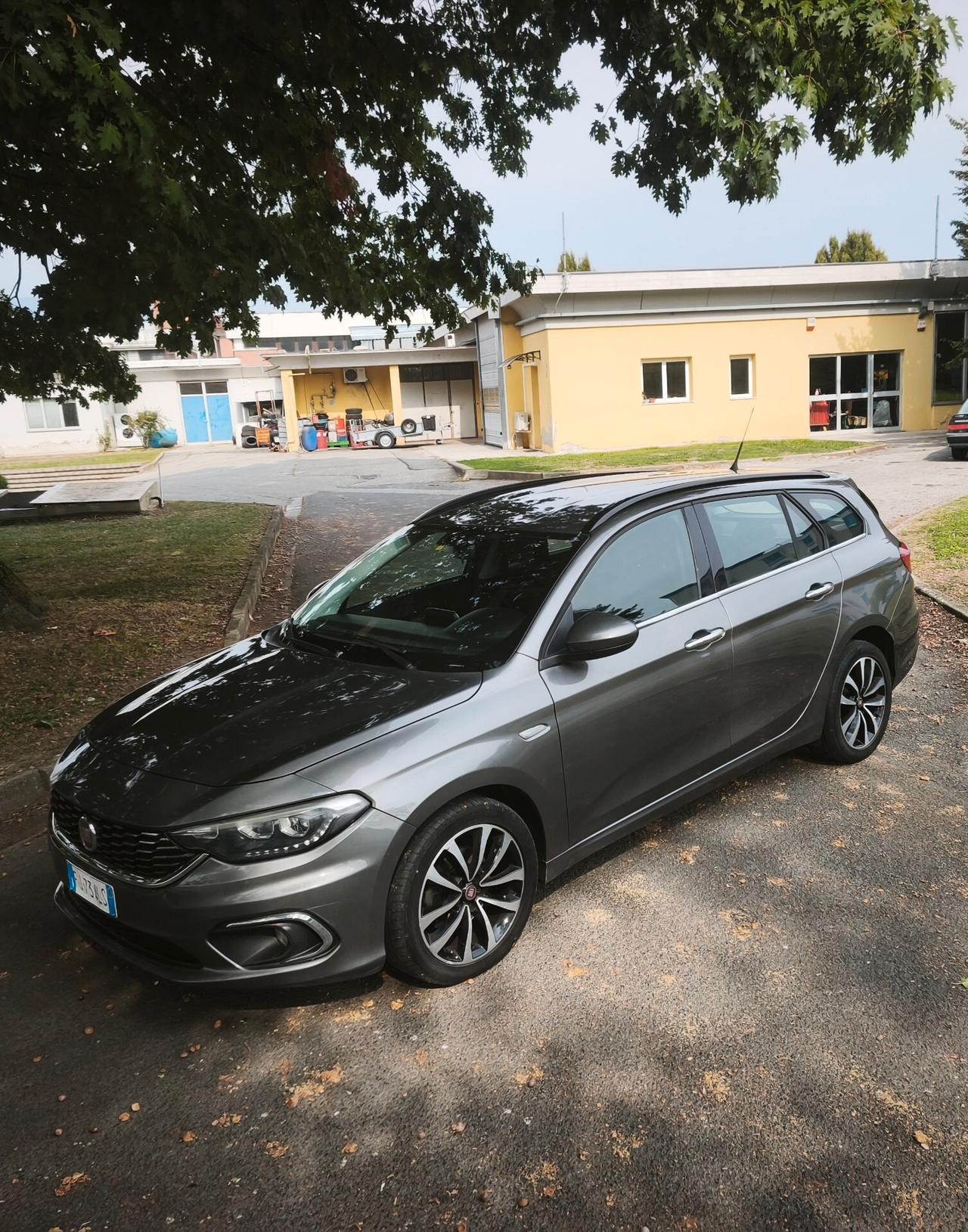 Fiat Tipo 1.6 Mjt SW Lounge 2017 euro6
