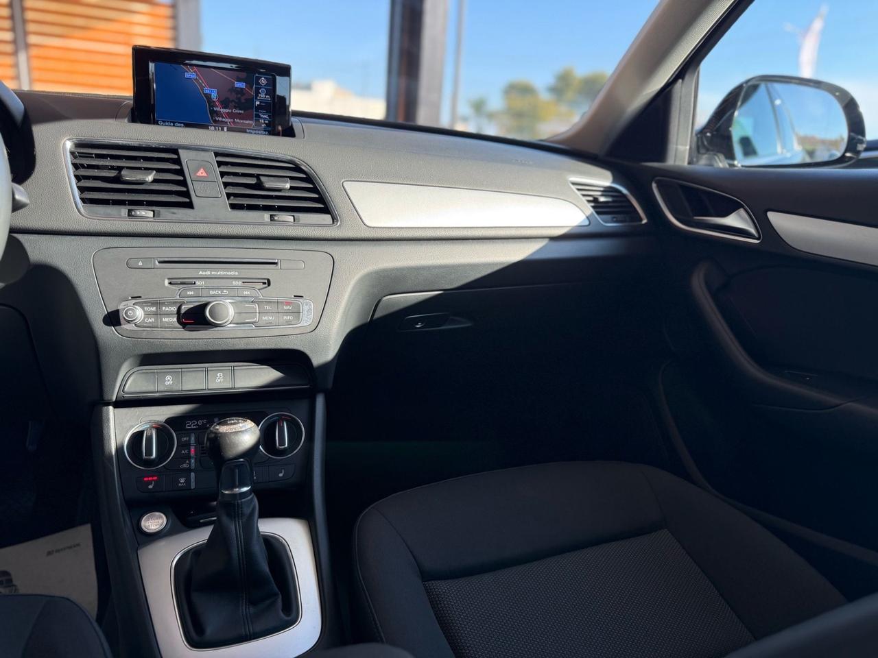 Audi Q3 2.0 TDI 120 CV Business