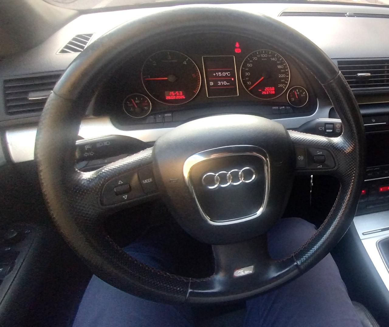 Audi A4 Avant 2.0 TDI 143CV S-Line