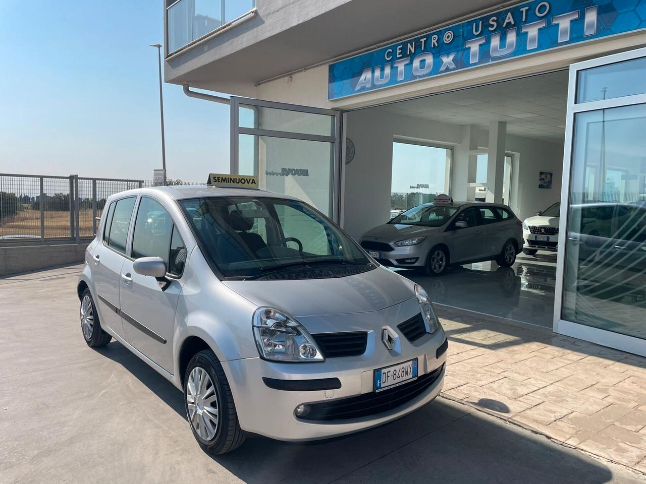 Renault Modus 1.2 16V Luxe ok neopatentati