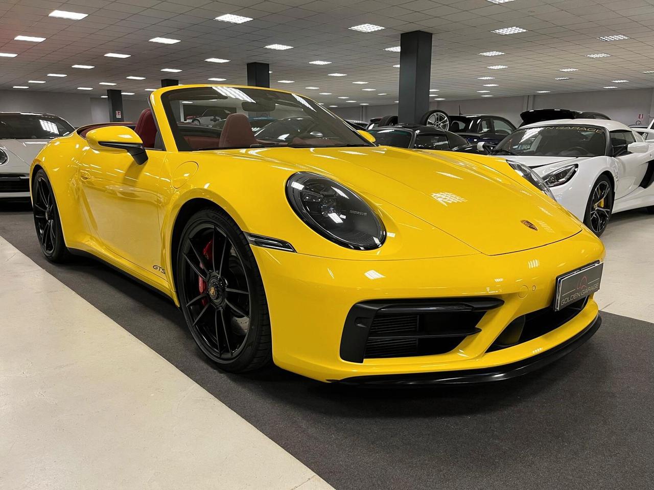 Porsche 911 Carrera 4 GTS Cabriolet