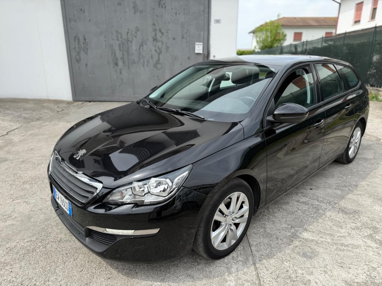 Peugeot 308 1.6 e-HDi Diesel 6MARCE POCHI KM