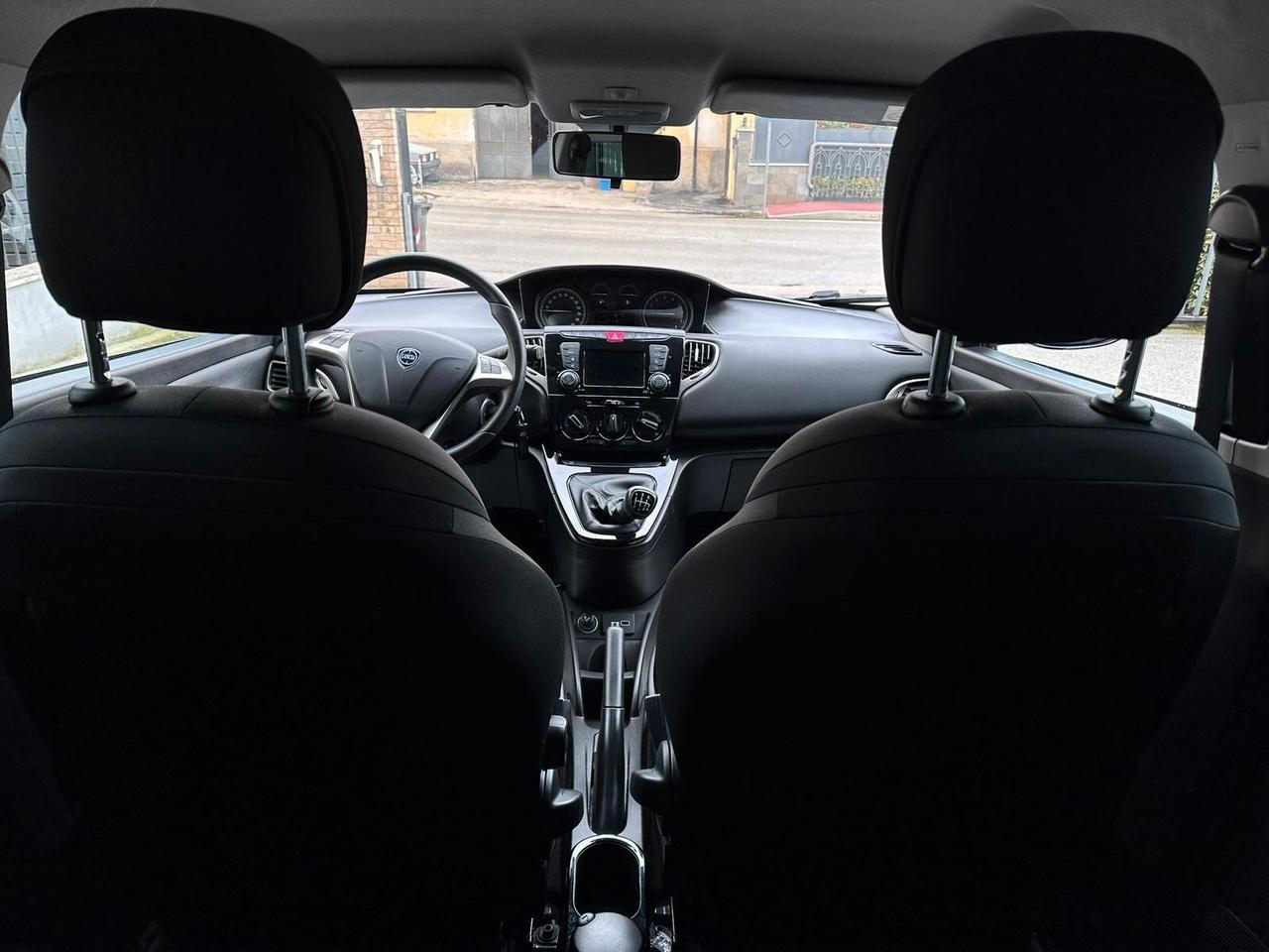 Lancia Ypsilon 1.0 Hybrid Gold 70 CV