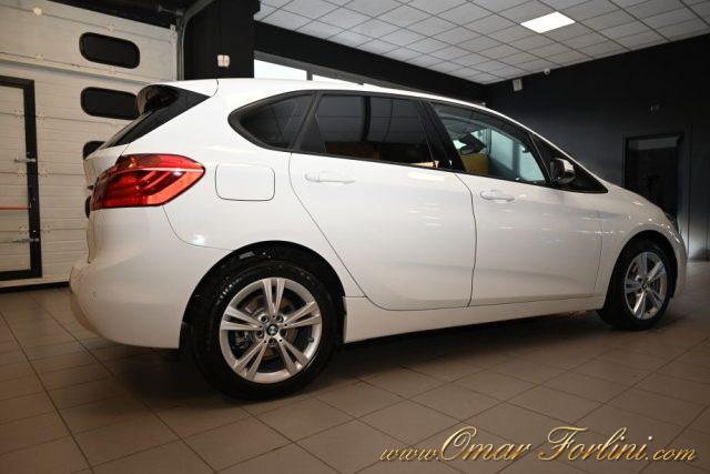 BMW 218 i ACTIVE TOURER BUSINESS AUTO NAVI TEL PDC 17"FULL