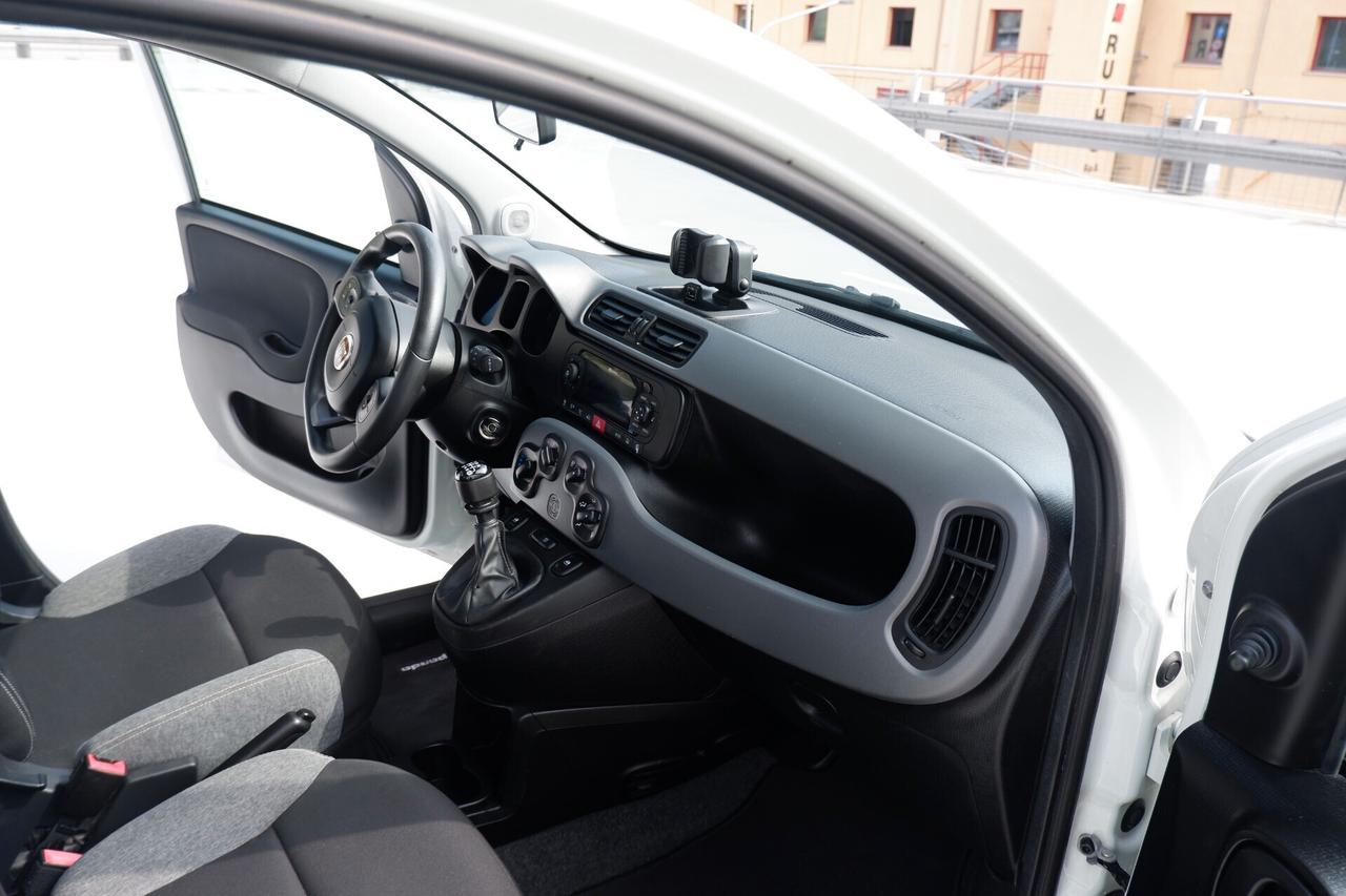 Fiat Panda 1.0 GSE S&S Hybrid Street Van 4 posti