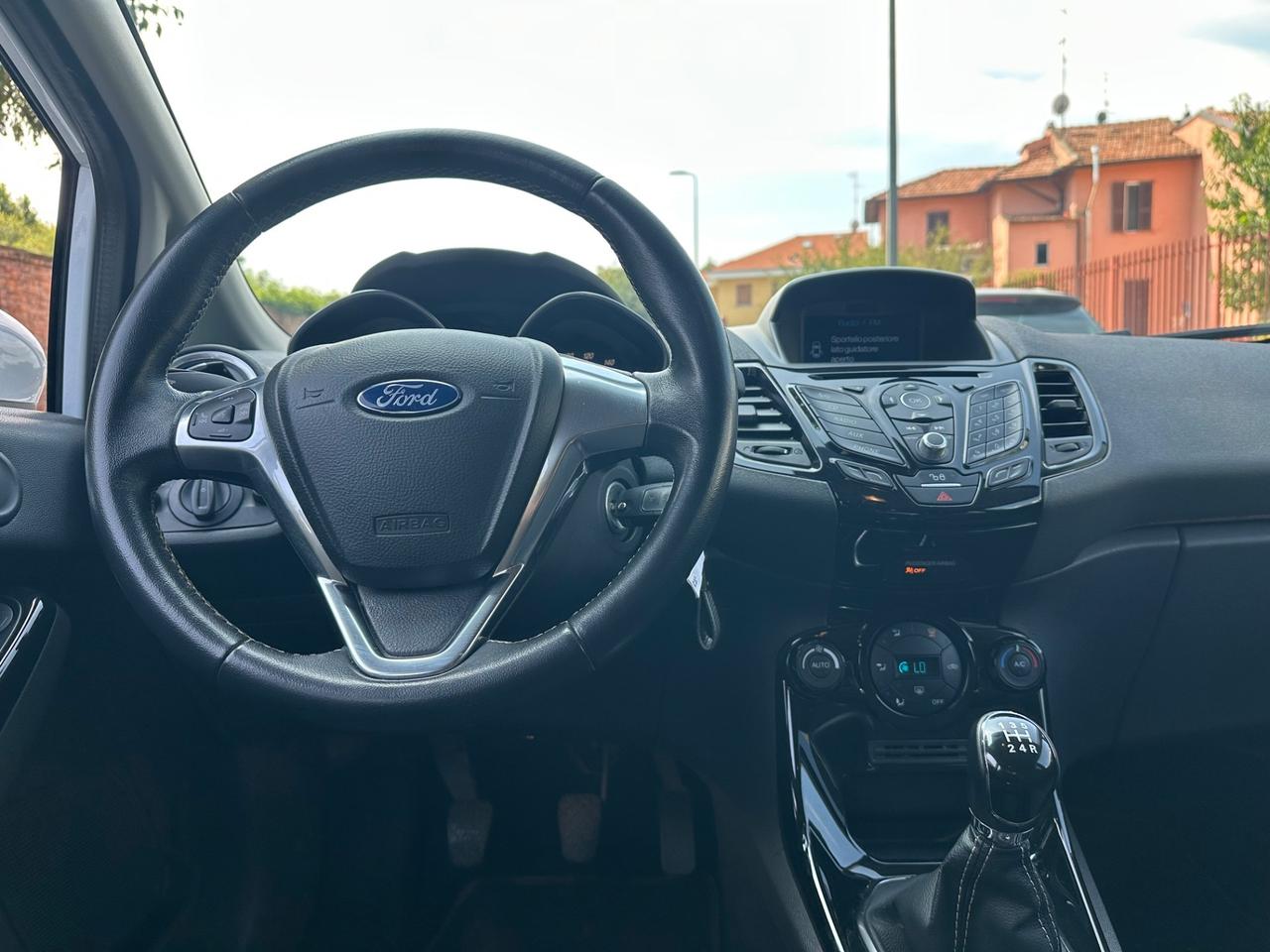 Ford Fiesta 1.4 5 porte GPL - euro 6 - ok neopatentati.