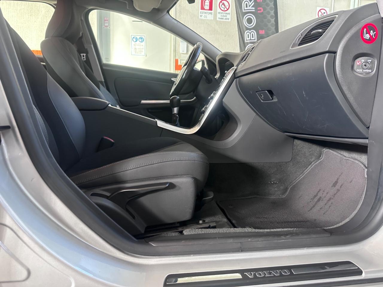 Volvo V60 D4 Momentum