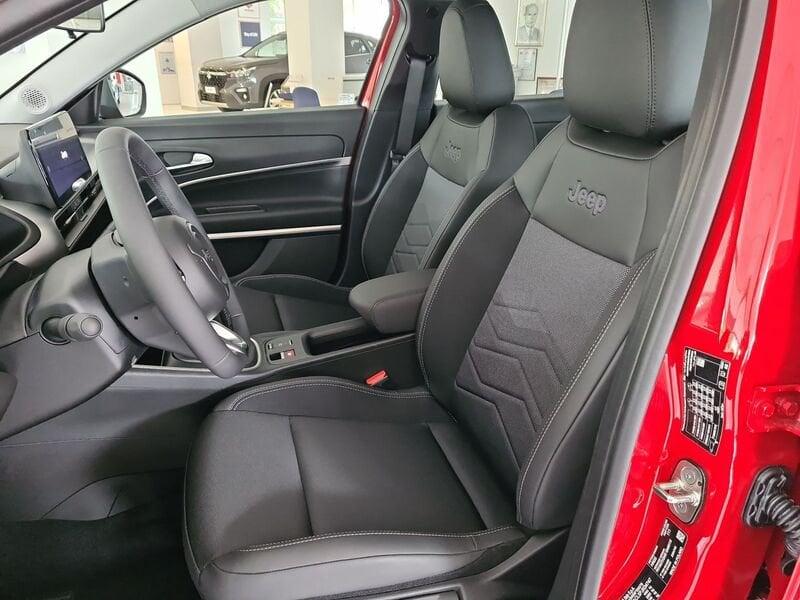 Jeep Avenger e-Hybrid 1.2 MHEV e-Hybrid Turbo Altitude