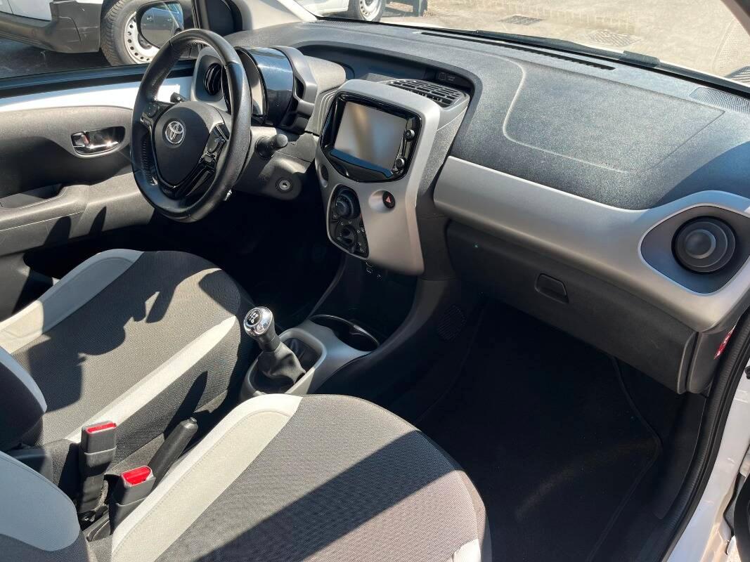 Toyota Aygo 1.0 x-pure 5p