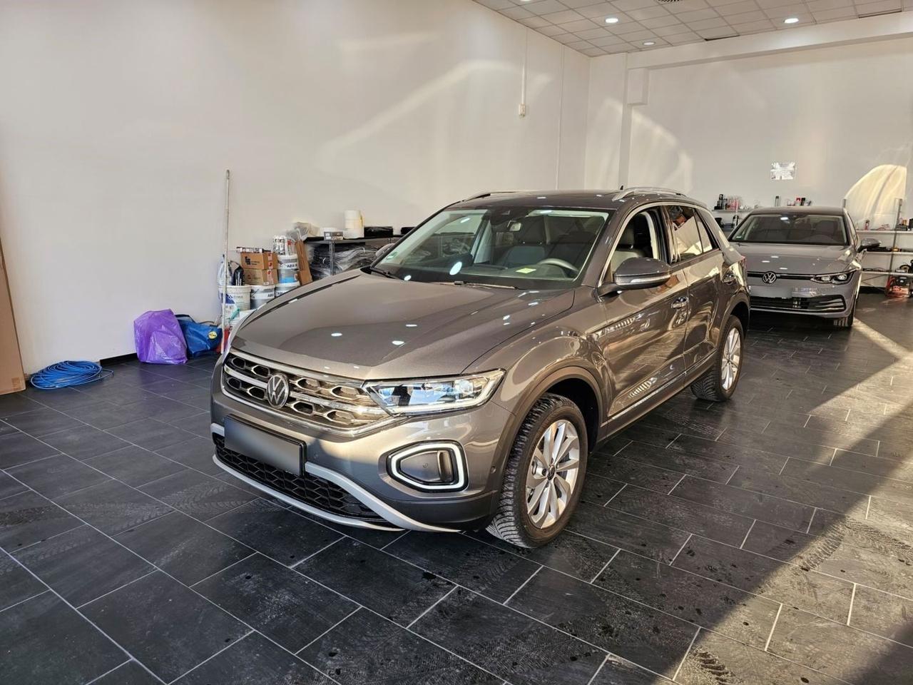 Volkswagen T-Roc Style C.17" Tetto Apribile Led Navi PDC Camera TDI