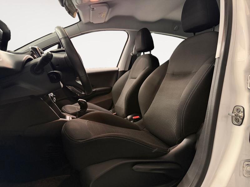 Peugeot 208 5 Porte 208 5p 1.2 puretech Active 82cv