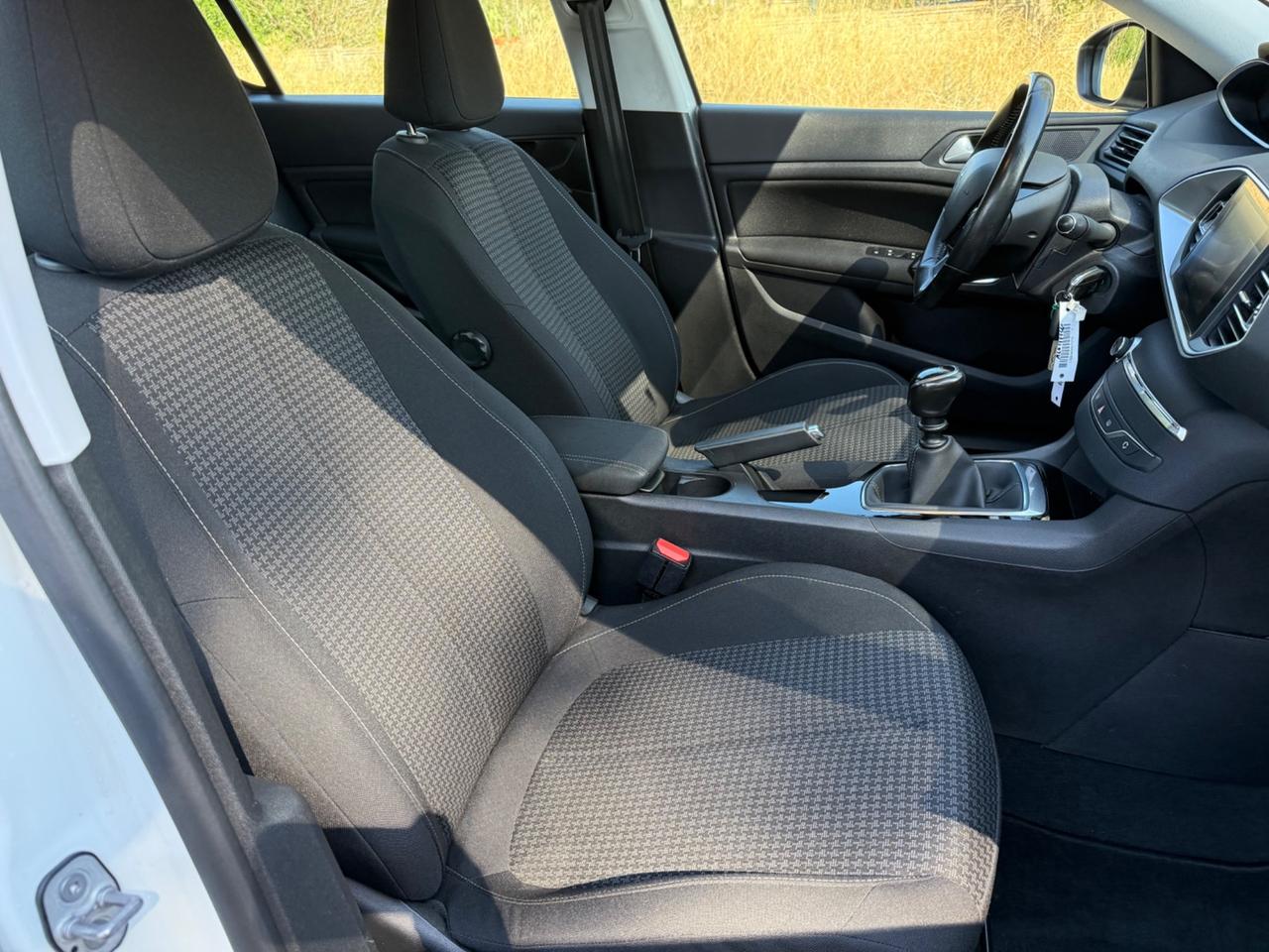 Peugeot 308 BlueHDi 130 S&S Business