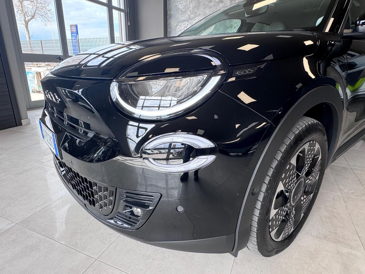 FIAT 600 HYBRID AUTOMATICA LA PRIMA MY2025