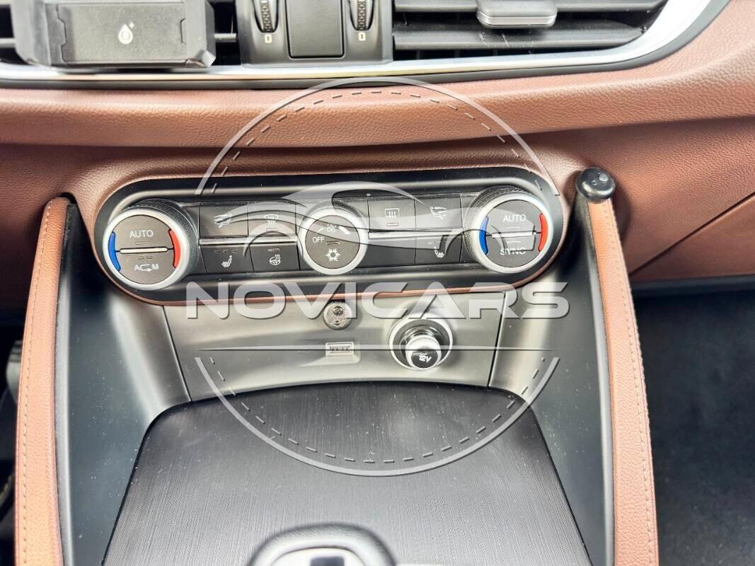 Alfa Romeo Stelvio 2.2 Turbodiesel 180 CV AT8 Q4 Executive