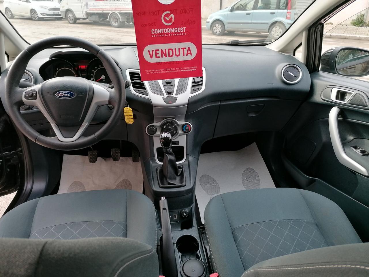 Ford Fiesta 1.4 TDCi 70CV 5 porte Titanium