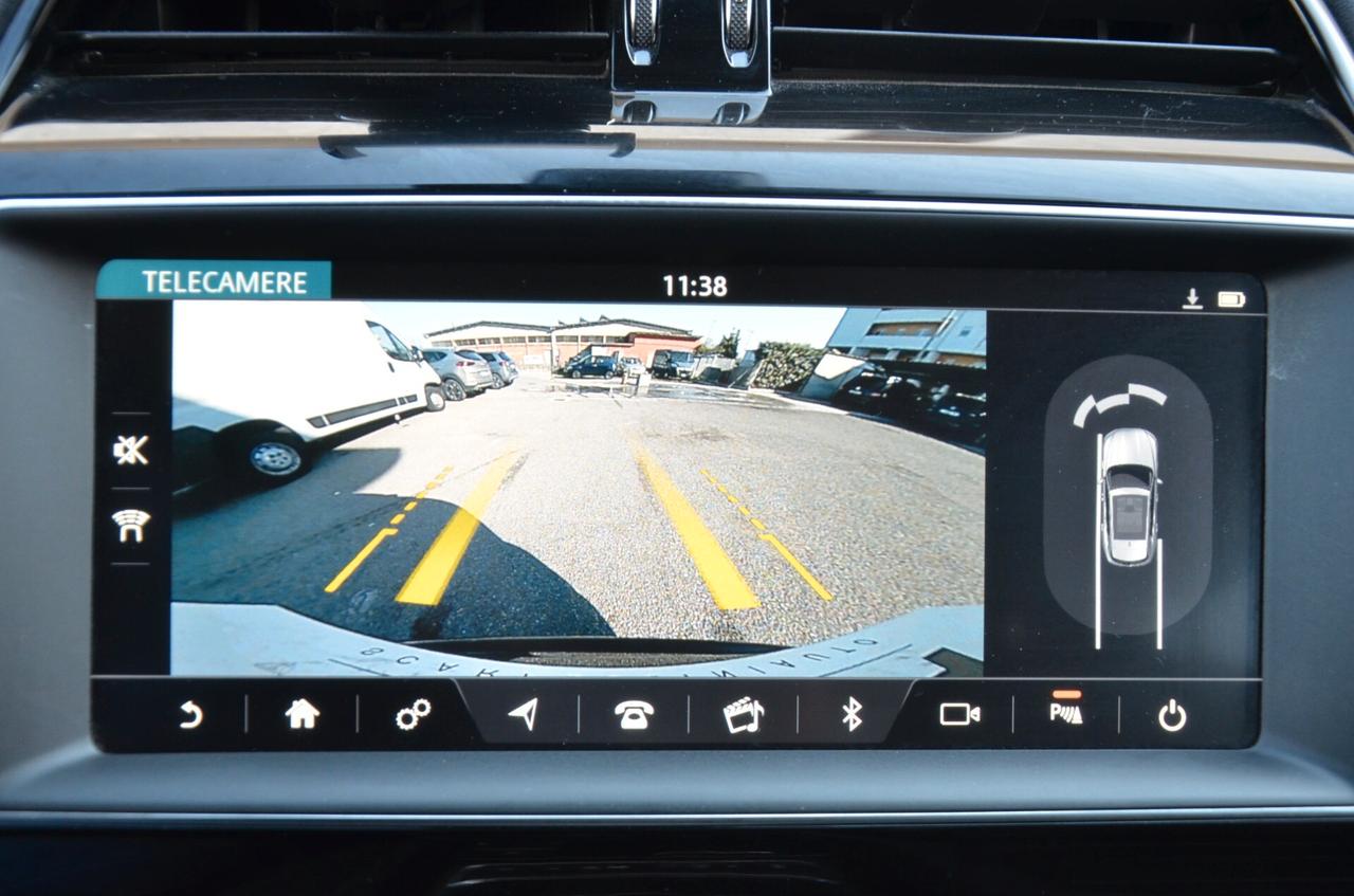 Jaguar F-Pace 2.0 D 180 CV AWD aut. Prestige