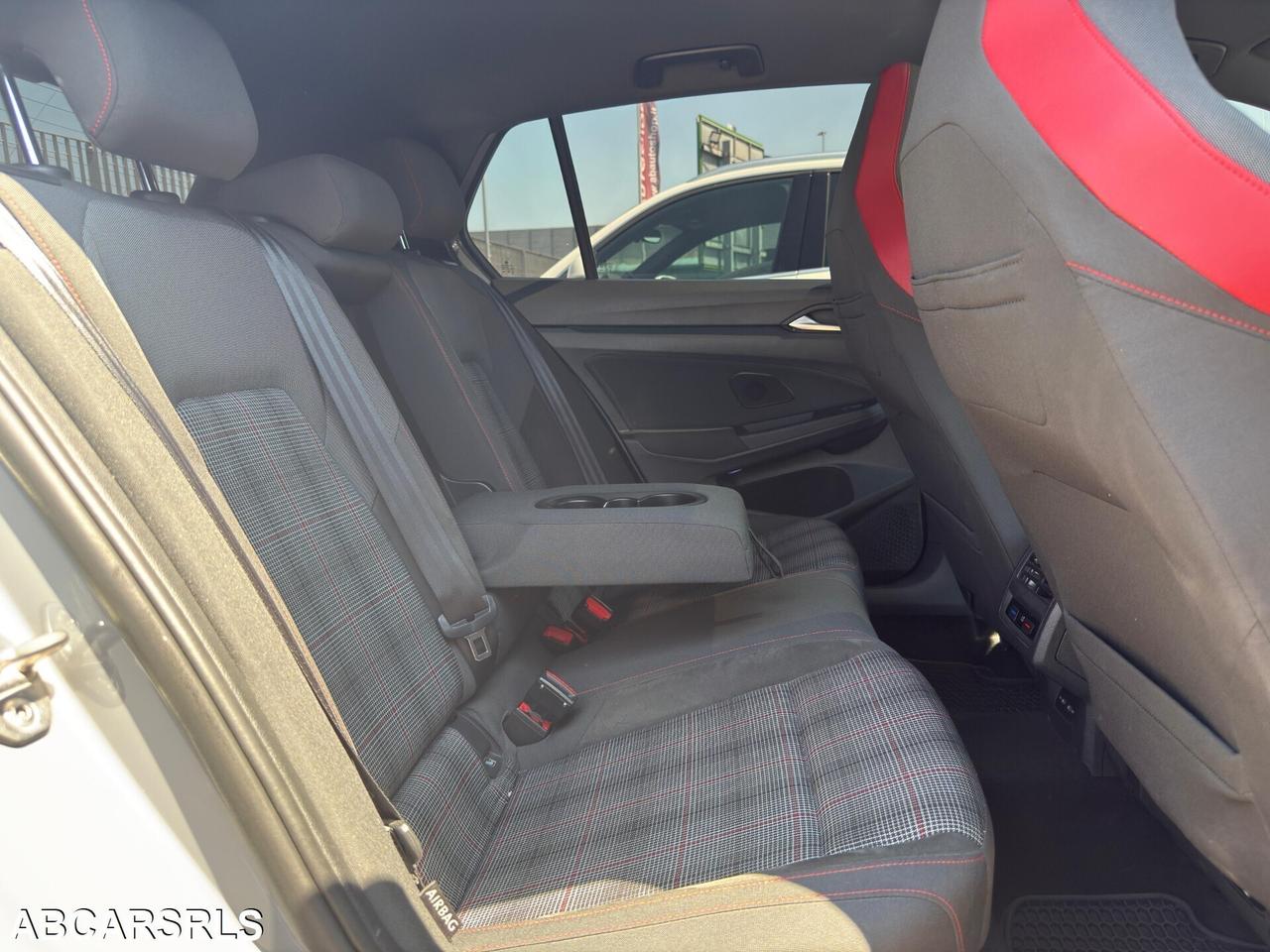 VOLKSWAGEN - Golf VIII - GTI Perf. 2.0 245CV TSI D