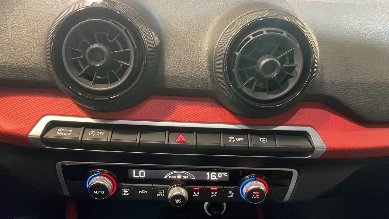 Audi Q2 30 TDI S line Edition